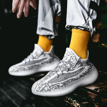 Comfortable large men's sports shoes spring new breathable flying anti slip running shoes men's fashion trend men's shoes
Comfortable large men's sports shoes spring new breathable flying anti slip running shoes men's fashion trend men's shoes