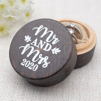 2020 Mr and Mrs Brown Ring Box Custom Names and Date Wedding Ring Bearer Box Engagement Jewelry Holder
2020 Mr and Mrs Brown Ring Box Custom Names and Date Wedding Ring Bearer Box Engagement Jewelry Holder