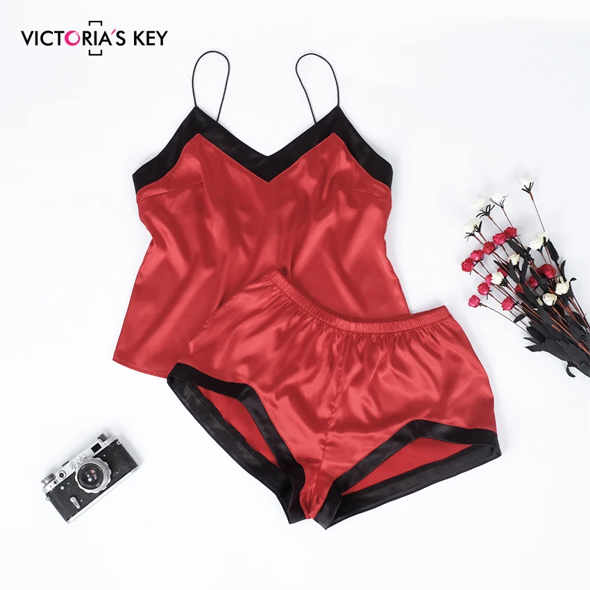 VICTORIA'S KEY Red Sleeveless Satin Cami Top With Shorts Sexy Pajama Set Women 2019 Autumn Ladies Sleepwear Female Nightgowns
VICTORIA'S KEY Red Sleeveless Satin Cami Top With Shorts Sexy Pajama Set Women 2019 Autumn Ladies Sleepwear Female Nightgowns