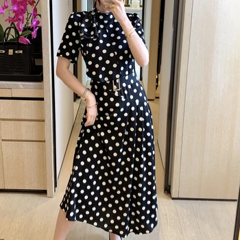 Runway Retro Print Dots Ruffles Elegant Temperament Slim Belt Belt Pleated Long Dress Women'S Wear High Quality New Fashion
Runway Retro Print Dots Ruffles Elegant Temperament Slim Belt Belt Pleated Long Dress Women'S Wear High Quality New Fashion