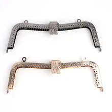 20cm Leaf Head Shap Embossed Metal Purse Frame Silver Golden Clasp Lock Clip Women DIY Handmade Bag Accessories Parts Handle
20cm Leaf Head Shap Embossed Metal Purse Frame Silver Golden Clasp Lock Clip Women DIY Handmade Bag Accessories Parts Handle