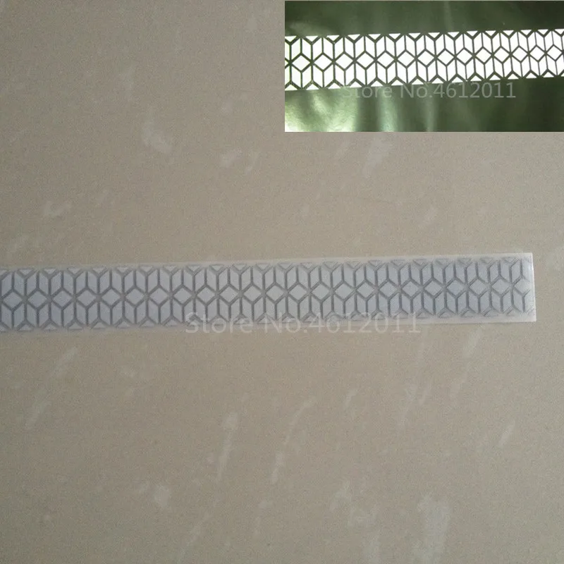 Фото 25 мм x 0 6 м DIY Серебряная Предупреждение лента для безопасности | Заплатки (4000462951596)