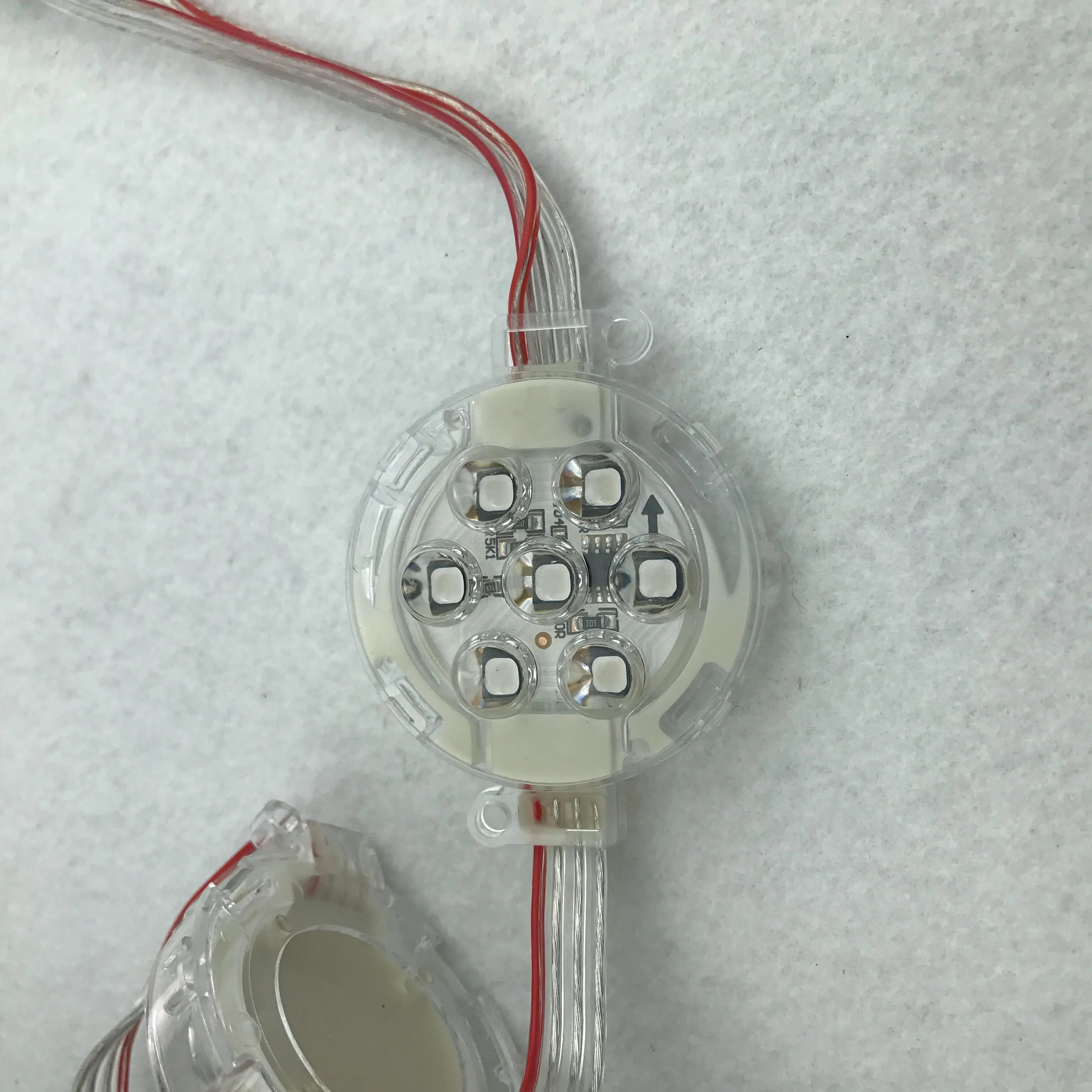 28pcs/string 50mm diameter;DC24V;addressable;with backup signal line;rgb full color;IP68;GS8206 pixel module;7pcs 5050 led;
28pcs/string 50mm diameter;DC24V;addressable;with backup signal line;rgb full color;IP68;GS8206 pixel module;7pcs 5050 led;