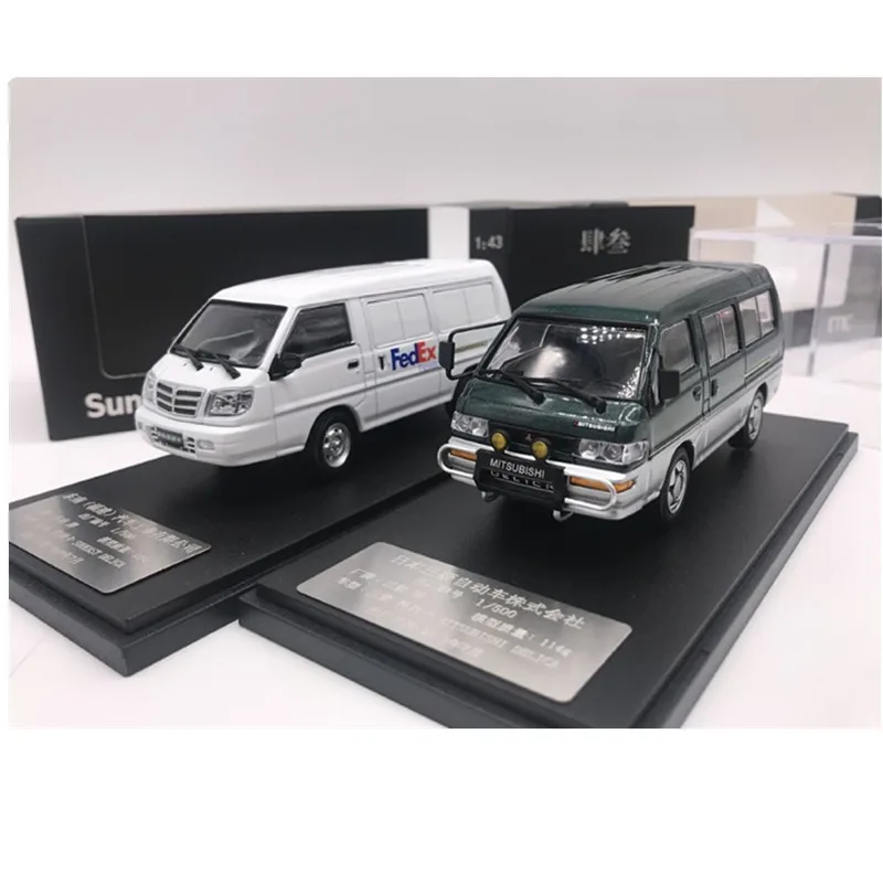 1:43 Alloy Vehicle Model Mitsubishi Delca Simulated Vehicle Model Collection Gift
1:43 Alloy Vehicle Model Mitsubishi Delca Simulated Vehicle Model Collection Gift