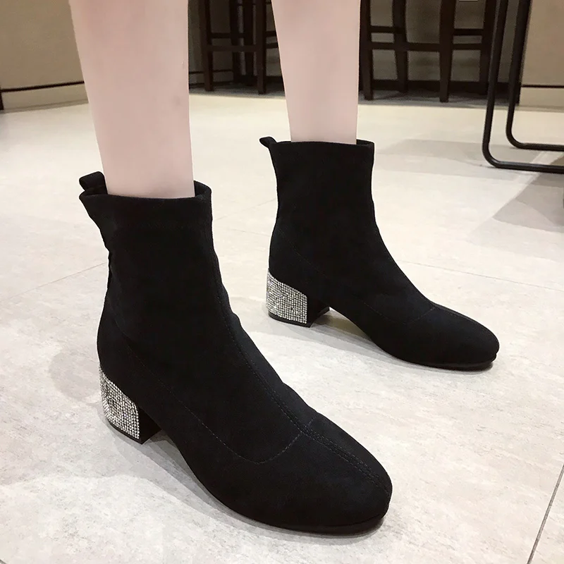 2019 Women Fashion Rhinestone High Heels Ankle Boots Ladies Casual Square Heel Crystal Black Beige Botas Mujer
2019 Women Fashion Rhinestone High Heels Ankle Boots Ladies Casual Square Heel Crystal Black Beige Botas Mujer