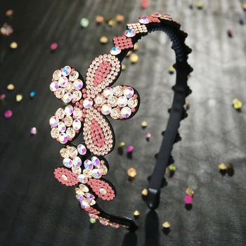 New Europe and The United States Inlaid Czech Crystal Hoop Flower Shape Headdress Gradient Color Effect Hair Accessories
New Europe and The United States Inlaid Czech Crystal Hoop Flower Shape Headdress Gradient Color Effect Hair Accessories