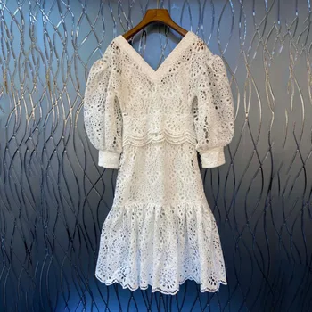 DEAT 2020 New Spring Solid Color V-neck Hollow Out Lantern Sleeve Mid-length Dress Vintage Loose Casual Fishtail Dress PD694
DEAT 2020 New Spring Solid Color V-neck Hollow Out Lantern Sleeve Mid-length Dress Vintage Loose Casual Fishtail Dress PD694