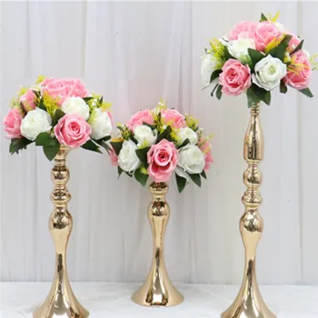 Creative Candle Holders Plated Candlestick Home Wedding Bar Ornaments Romantic Home Decorations
Creative Candle Holders Plated Candlestick Home Wedding Bar Ornaments Romantic Home Decorations