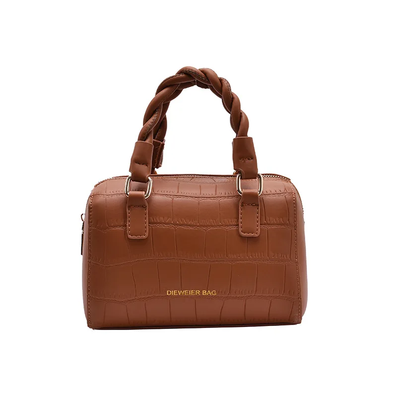 Retro small bag female bag 2020 new trendy fashion net red texture handbag western style single shoulder messenger bag
Retro small bag female bag 2020 new trendy fashion net red texture handbag western style single shoulder messenger bag