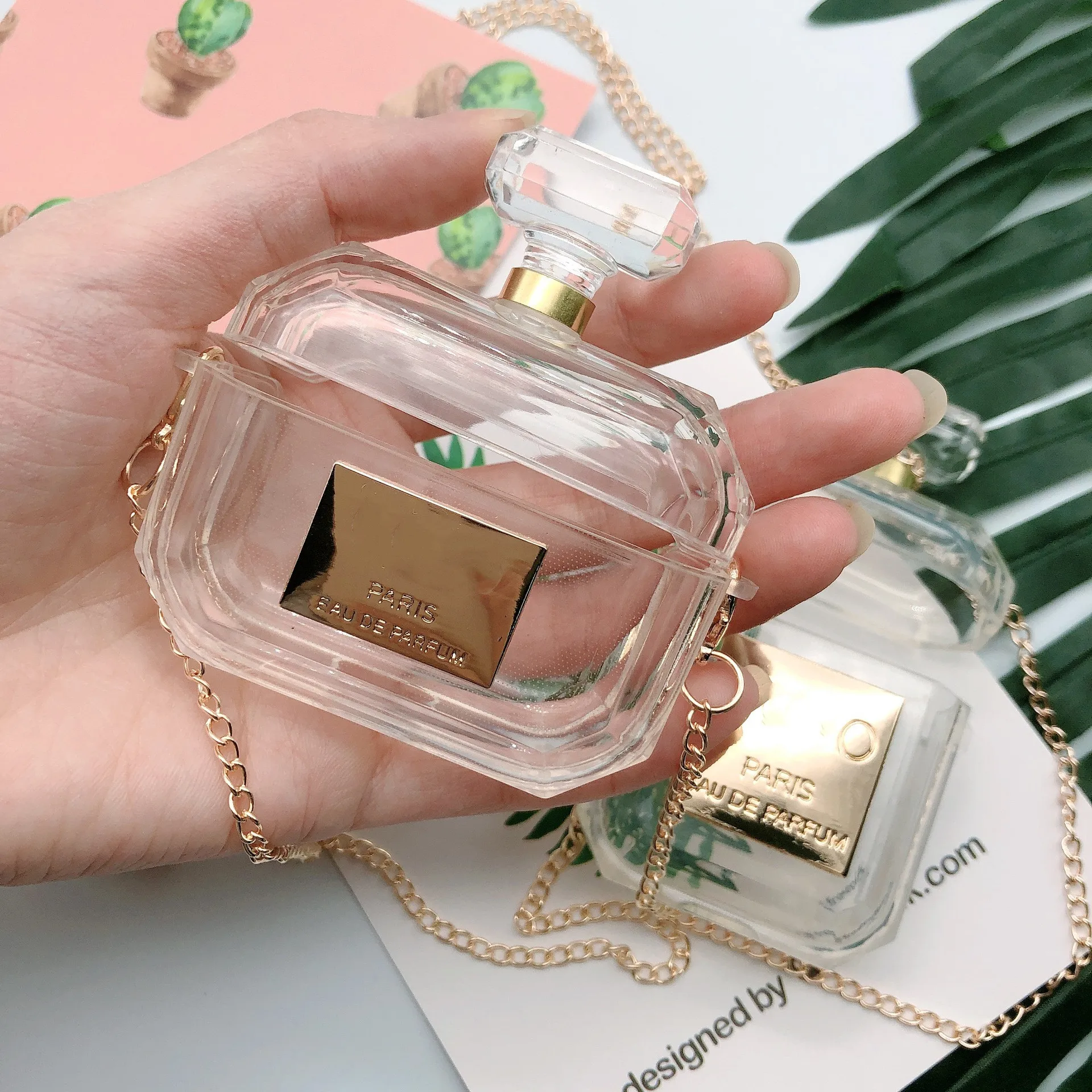 For Apple Airpods Pro Luxury Perfume Bottle Case Protective Sleeve Personalized Drop-proof TPU Headset Case for Airpods Pro
For Apple Airpods Pro Luxury Perfume Bottle Case Protective Sleeve Personalized Drop-proof TPU Headset Case for Airpods Pro