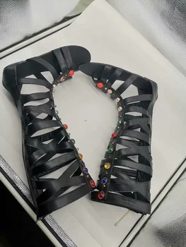 Woman Flat Long Boots Hollow Pearls Decor Cool Black Gladiator Sandals Casual woman Shoes Street Manufacturer Long Summer Boots
Woman Flat Long Boots Hollow Pearls Decor Cool Black Gladiator Sandals Casual woman Shoes Street Manufacturer Long Summer Boots
