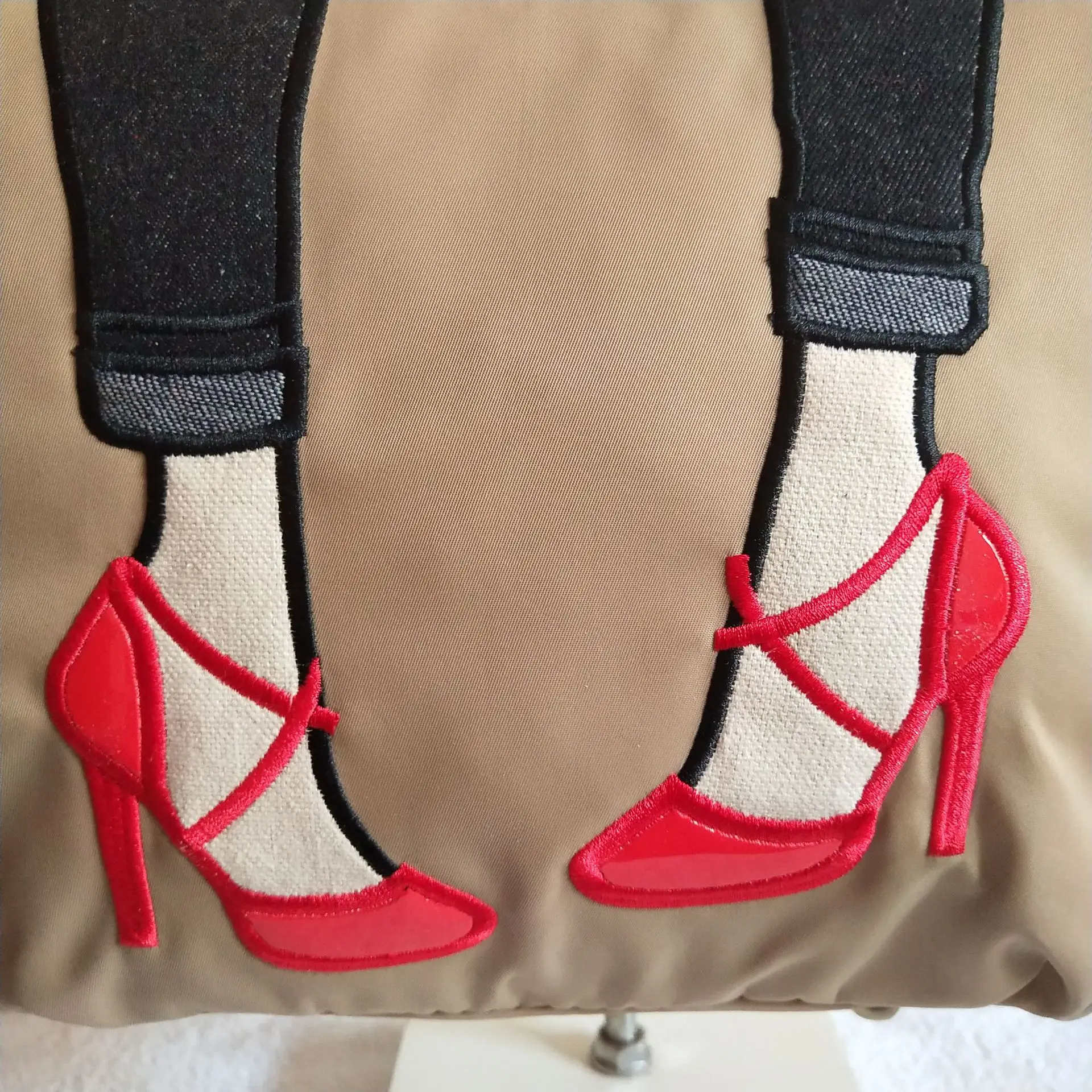 New Style Miszapatos Leg-shape Care Embroidered Clip One-Shoulder Handbag Large Capacity Backpack
New Style Miszapatos Leg-shape Care Embroidered Clip One-Shoulder Handbag Large Capacity Backpack