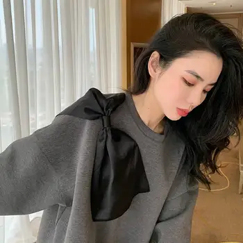 New Hoody Womens Tracksuits Hooded Sweatshirts 2020 Autumn Winter Fleece Oversize Hoodies Solid Jackets Sweatshirt Women Fleeces 
New Hoody Womens Tracksuits Hooded Sweatshirts 2020 Autumn Winter Fleece Oversize Hoodies Solid Jackets Sweatshirt Women Fleeces