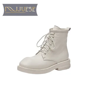 MLJUESE 2021 women Ankle boots Cow leather winter short plush Round toe high heels female riding boots size 39
MLJUESE 2021 women Ankle boots Cow leather winter short plush Round toe high heels female riding boots size 39