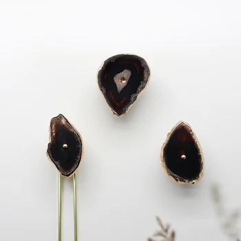 Ins style natural agate+ brass knob rough stone cutting knob for bedroom drawer pull knobs handle / 4 color
Ins style natural agate+ brass knob rough stone cutting knob for bedroom drawer pull knobs handle / 4 color