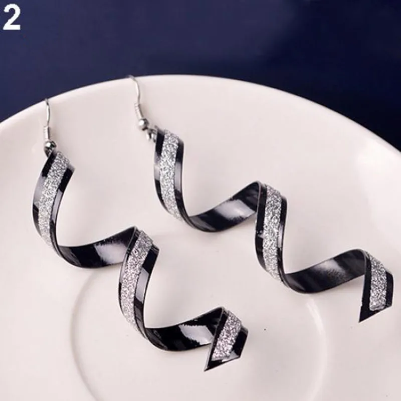 SOUARTS Boho Earrings For Women Retro Earings Rhinestone Crystal Twist Spiral Eardrop Long Drop Hook Earrings Brinco Jewelry
SOUARTS Boho Earrings For Women Retro Earings Rhinestone Crystal Twist Spiral Eardrop Long Drop Hook Earrings Brinco Jewelry