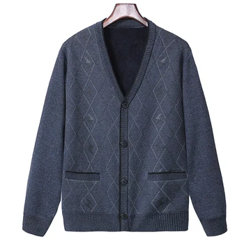 2020 Men's Brushed and Thick Cardigan V-neck Diamond Block Jacquard 4-Button Sweater
2020 Men's Brushed and Thick Cardigan V-neck Diamond Block Jacquard 4-Button Sweater