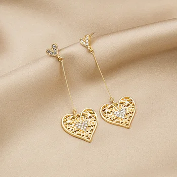 Hollow out Diamond Earrings Heart Shape Versatile 
Hollow out Diamond Earrings Heart Shape Versatile