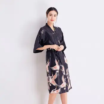 Women Short Nightgown New Arrival Crane Sleepwear Indoor Robe Home Bathrobe Red Wedding Bride Morning Gown
Women Short Nightgown New Arrival Crane Sleepwear Indoor Robe Home Bathrobe Red Wedding Bride Morning Gown