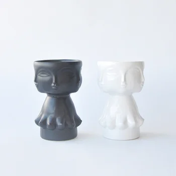 NORDIC MANY-SIDED STEREOSCOPIC HUMAN FACE CERAMICS VASE CREATIVE DESKTOP DECORATION SUCCULENTS FLOWER POT X3219
NORDIC MANY-SIDED STEREOSCOPIC HUMAN FACE CERAMICS VASE CREATIVE DESKTOP DECORATION SUCCULENTS FLOWER POT X3219