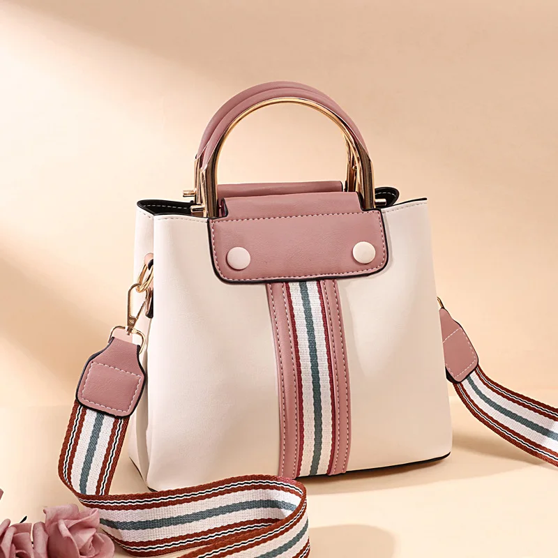 Small Bag Women's 2020 New Style Fashion Three Layer Contrast Color Korean-style One-Shoulder Handbag Fashion Simple Versatile S
Small Bag Women's 2020 New Style Fashion Three Layer Contrast Color Korean-style One-Shoulder Handbag Fashion Simple Versatile S