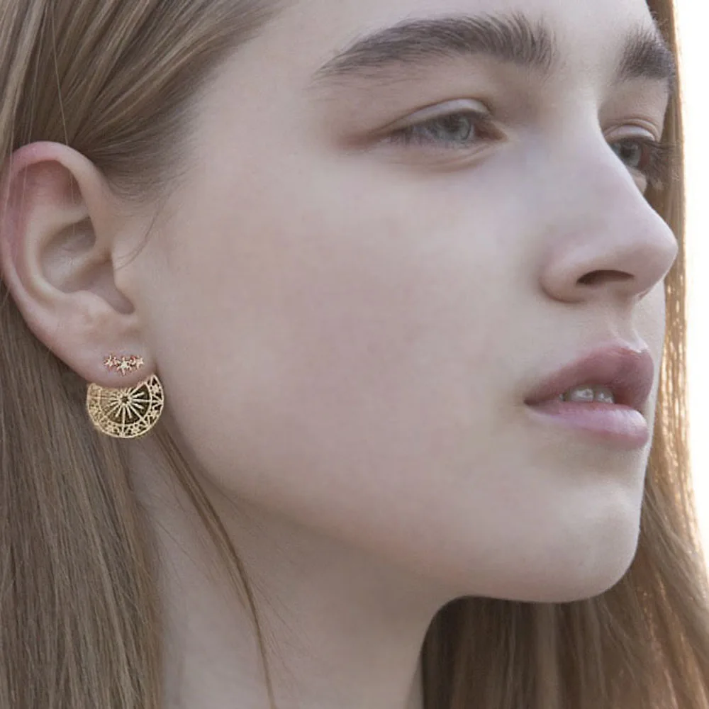1Pair Round Earrings New Simple Hollow Compass Popular Personality Starry Sky Wheel Star Earrings Female Simple Earrings
1Pair Round Earrings New Simple Hollow Compass Popular Personality Starry Sky Wheel Star Earrings Female Simple Earrings