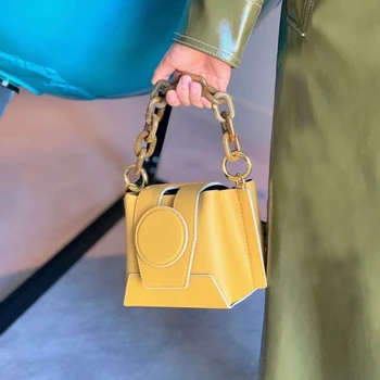 Color Contrast Bucket Bag Spring / Summer 2020 New Acrylic Chain Single Shoulder Handbag Solid Color Women Party Package C029
Color Contrast Bucket Bag Spring / Summer 2020 New Acrylic Chain Single Shoulder Handbag Solid Color Women Party Package C029