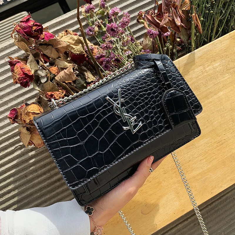 2020 New Fashion Single shoulder diagonal span Women's Bag Crocodile-print Diagonal Cross Small Square Bag
2020 New Fashion Single shoulder diagonal span Women's Bag Crocodile-print Diagonal Cross Small Square Bag