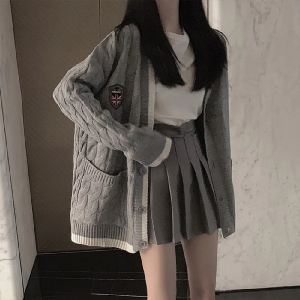Sweater For Women New 2020 Cardigan Female Casual V-neck Long Sleeve Fall Winter Outwear Coat Personality Fashionable 
Sweater For Women New 2020 Cardigan Female Casual V-neck Long Sleeve Fall Winter Outwear Coat Personality Fashionable