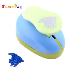Small Fish Scrapbooking Scrapbook Craft Punch Scrapbook Cortador Furador Scrapbook; Pattern width about: 15mm/0.6"
Small Fish Scrapbooking Scrapbook Craft Punch Scrapbook Cortador Furador Scrapbook; Pattern width about: 15mm/0.6"