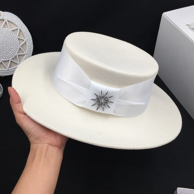 New winter wool hat han edition elegant small children wide-brim hats joker white flat hat socialite cap
New winter wool hat han edition elegant small children wide-brim hats joker white flat hat socialite cap