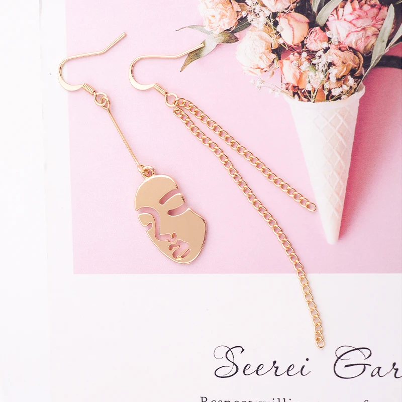Bohemia Simple Design Punk Drop Earring For Women Asymmetry Gold Color Face Earring Handmade Charming Date Gift Jewelry
Bohemia Simple Design Punk Drop Earring For Women Asymmetry Gold Color Face Earring Handmade Charming Date Gift Jewelry