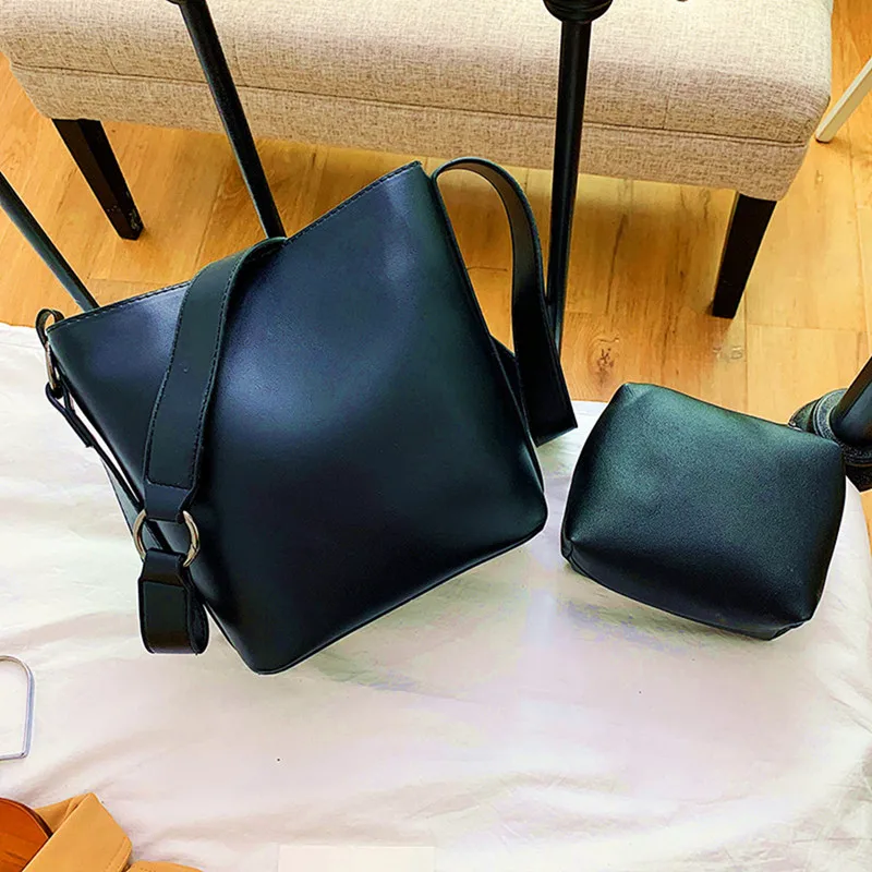Composite Women Bag Retro Shoulder Bags Luxury Pu Leather Lady Crossbody Bag Black Clutch Bag Solid Two-piece Handbag and Purses
Composite Women Bag Retro Shoulder Bags Luxury Pu Leather Lady Crossbody Bag Black Clutch Bag Solid Two-piece Handbag and Purses