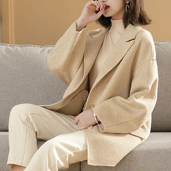 2019 Autumn And Winter Loose Plaid Double-faced Coat Female Long Section Small Sheep Wool Coat Woolen
2019 Autumn And Winter Loose Plaid Double-faced Coat Female Long Section Small Sheep Wool Coat Woolen