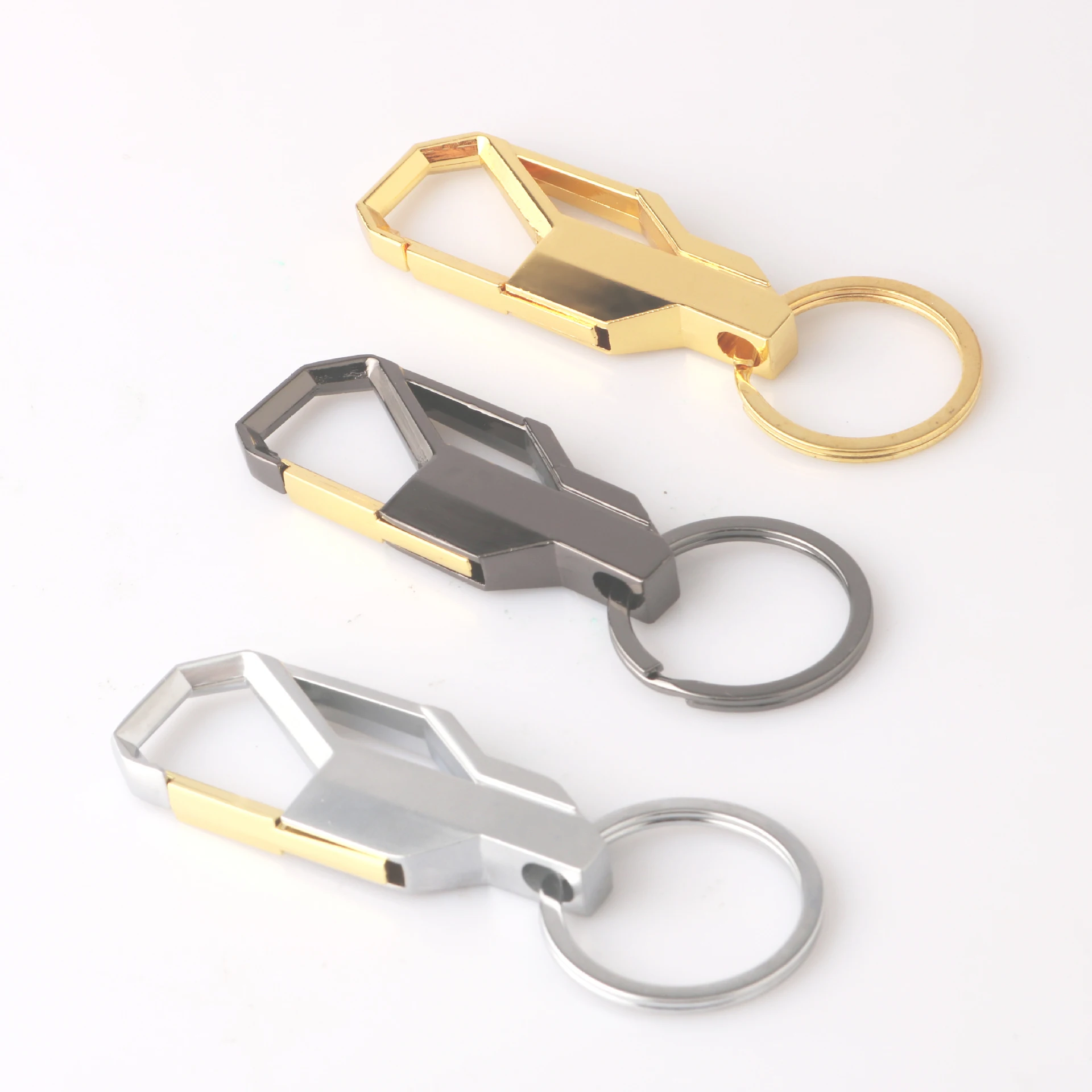 3-color keychain key ring new personality creative metal inlaid keychain for romantic gift gift of car keychain
3-color keychain key ring new personality creative metal inlaid keychain for romantic gift gift of car keychain