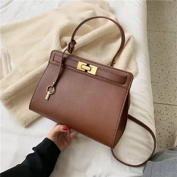 new ersion of the portable wild shoulder bag fashion texture simple messenger small square bag handbags women famous brands
new ersion of the portable wild shoulder bag fashion texture simple messenger small square bag handbags women famous brands