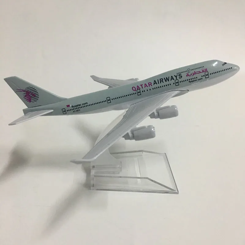 Airplane Model 16cm QATAR Airways Boeing 747 Plane Model Aircraft Model 1:400 Diecast Metal Airplanes Plane Toy Free Shipping
Airplane Model 16cm QATAR Airways Boeing 747 Plane Model Aircraft Model 1:400 Diecast Metal Airplanes Plane Toy Free Shipping