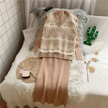 2020 Autumn Womans Sweater vest +Dress Sets Female Casual Two-Pieces Suits Loose Sweater Knit Mini Dress Winter
2020 Autumn Womans Sweater vest +Dress Sets Female Casual Two-Pieces Suits Loose Sweater Knit Mini Dress Winter