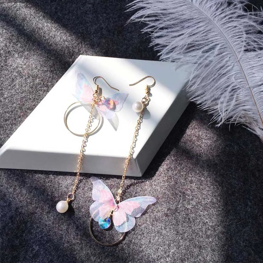 Retro Asymmetrical Exquisite Earrings Jewelry Imitation Pearl Long Alloy Butterfly Wings Earrings For Women's Round Flower Brinc
Retro Asymmetrical Exquisite Earrings Jewelry Imitation Pearl Long Alloy Butterfly Wings Earrings For Women's Round Flower Brinc