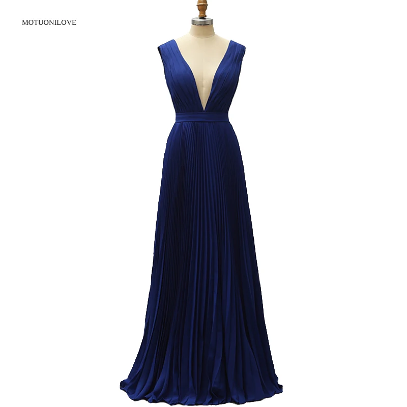 Plus Size 2019 Gorgeous Evening Dresses Double Deep V Neck Backless Sexy Evening Prom Gown Pageant Celebrity Dress Pleated Skirt
Plus Size 2019 Gorgeous Evening Dresses Double Deep V Neck Backless Sexy Evening Prom Gown Pageant Celebrity Dress Pleated Skirt