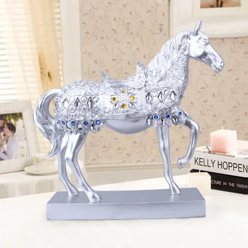 28.8cm(11.3\") Resin Golden Silvery Trotting Horse Statue Decoration Animal Sculpture Horse Figurine Miniature Home Office Decor
28.8cm(11.3\") Resin Golden Silvery Trotting Horse Statue Decoration Animal Sculpture Horse Figurine Miniature Home Office Decor