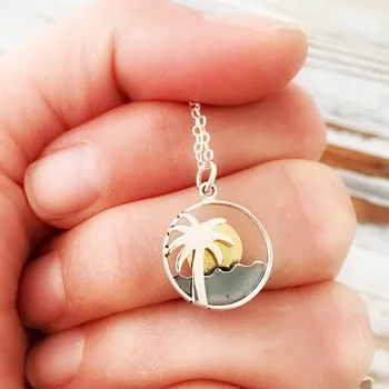 Japanese and Korean Version of S925 Sterling Silver Palm Tree Wave Necklace Sun Pendant Full Moon Necklace Ladies Accessories
Japanese and Korean Version of S925 Sterling Silver Palm Tree Wave Necklace Sun Pendant Full Moon Necklace Ladies Accessories