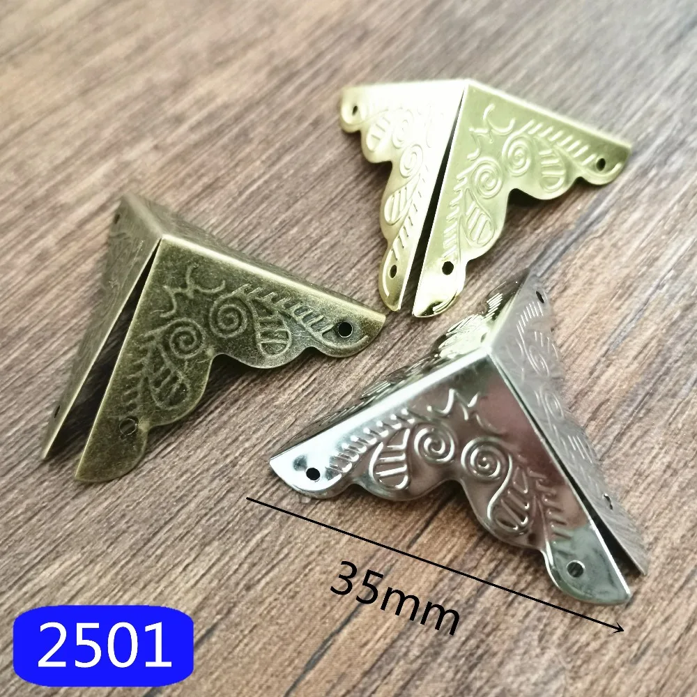 2501铁皮三角包边-背景椰棕