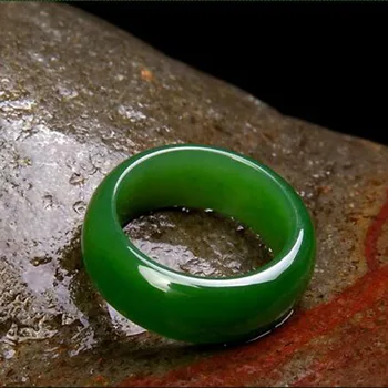 Hetian jade pendant necklace 
Hetian jade pendant necklace