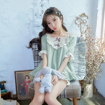 Summer Ladies Cotton Short-sleeved Pajamas Thin Section Cute Home Service Round Neck Lace Edge Solid Color Pajamas + Shorts Suit 
Summer Ladies Cotton Short-sleeved Pajamas Thin Section Cute Home Service Round Neck Lace Edge Solid Color Pajamas + Shorts Suit