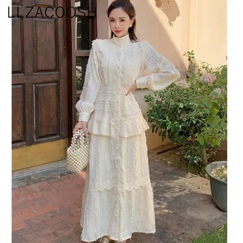 2020 Spring Vintage Print Embroidery Ruffle Dress For Women Stand Collar Lantern Sleeve High Waist Lace Dresses Female
2020 Spring Vintage Print Embroidery Ruffle Dress For Women Stand Collar Lantern Sleeve High Waist Lace Dresses Female