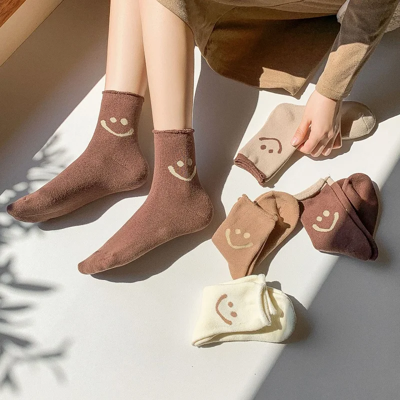 2020 Girl's Cotton Socks Korean Classical Solid Smile Face Cartoon Female Casual Short Socks For Women
2020 Girl's Cotton Socks Korean Classical Solid Smile Face Cartoon Female Casual Short Socks For Women