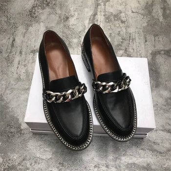 2019 Spring genuine Leather casual shoes women metal Chain decor Flat heel round toe concise loafers shoes women chaussure femme
2019 Spring genuine Leather casual shoes women metal Chain decor Flat heel round toe concise loafers shoes women chaussure femme