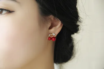 E62 factory direct red cherry alloy crystal ladies earrings
E62 factory direct red cherry alloy crystal ladies earrings