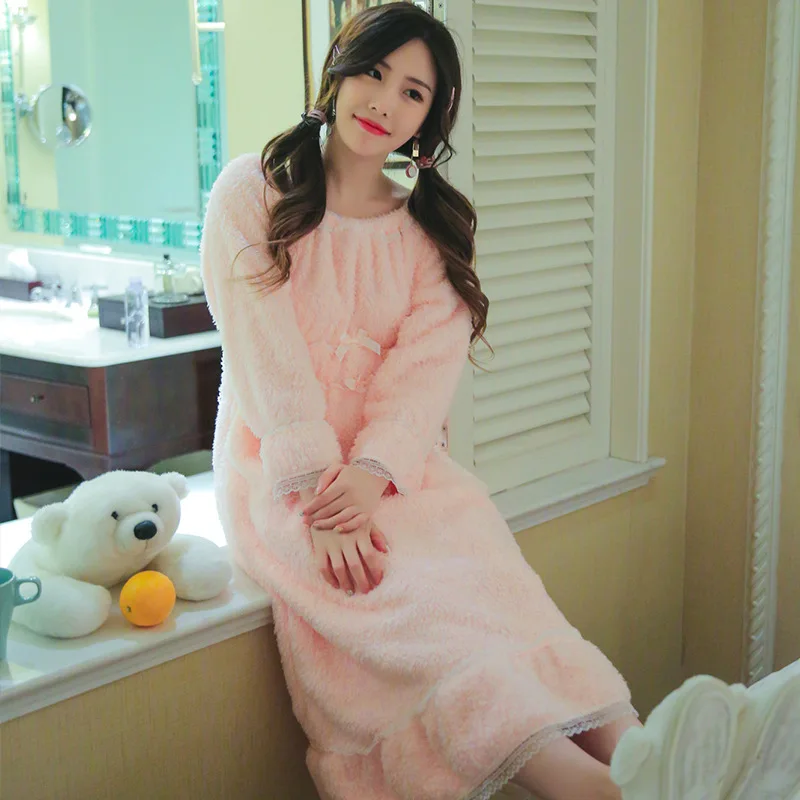 Winter New Products Panda Velvet Women's Warm Household Nightgown Warm Simple Long Lace Dress Pajamas 
Winter New Products Panda Velvet Women's Warm Household Nightgown Warm Simple Long Lace Dress Pajamas